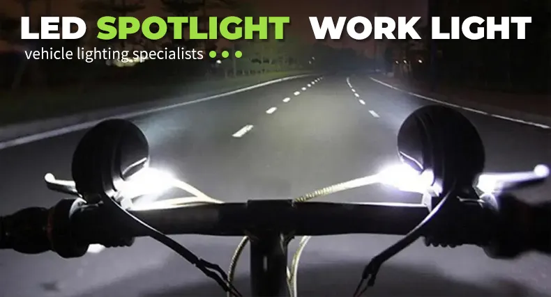 Motorcycle auxiliary lights riding effect display
